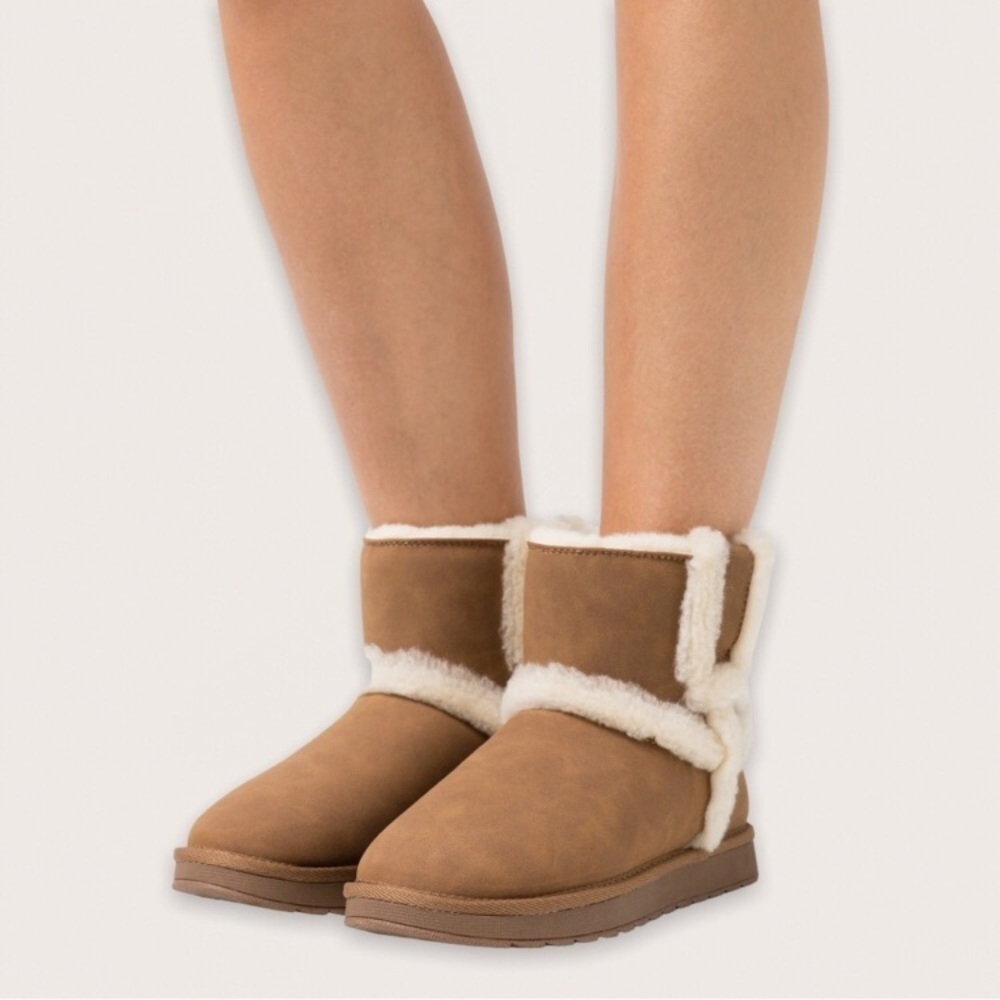 NWOT CALL IT SPRING | Women’s Vegan Warmm Faux Sheepskin Short Boots Cognac 9